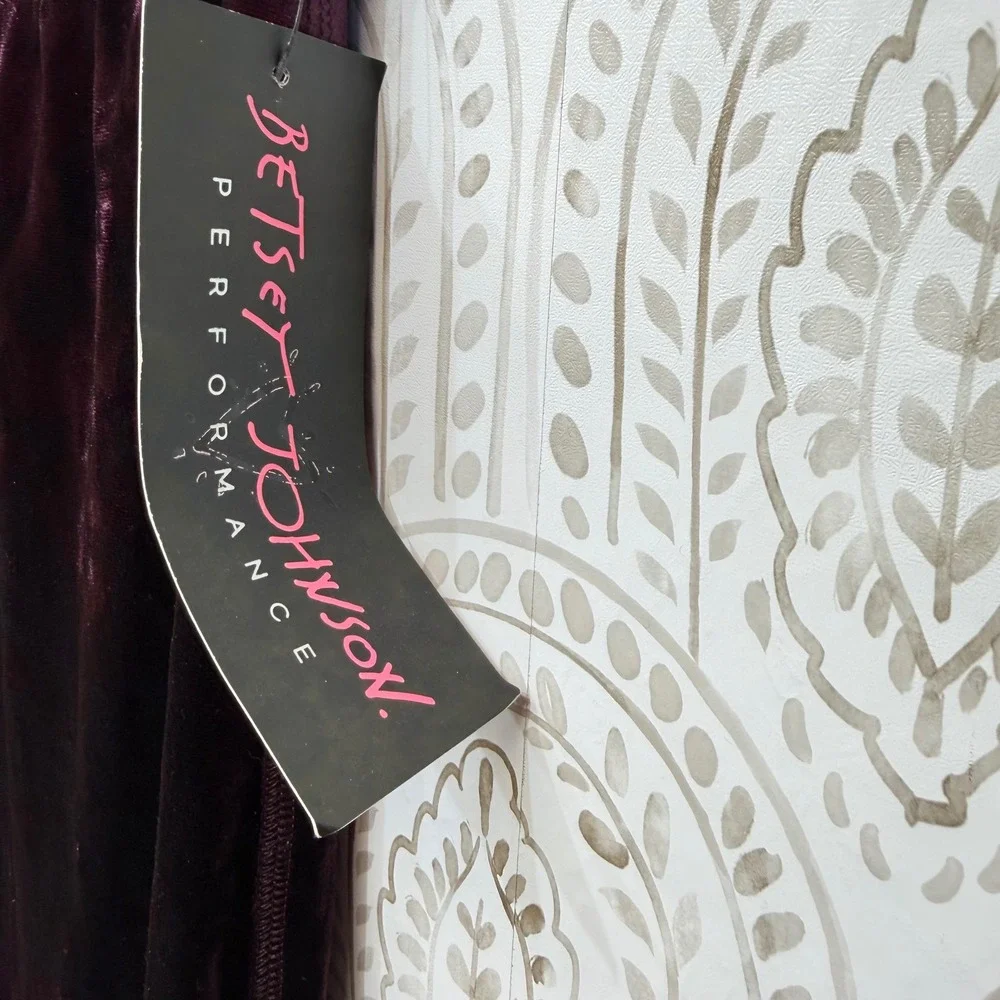 Betsey Johnson Joggers Womens XL Merlot Velour Performance‎ Velvet NWT